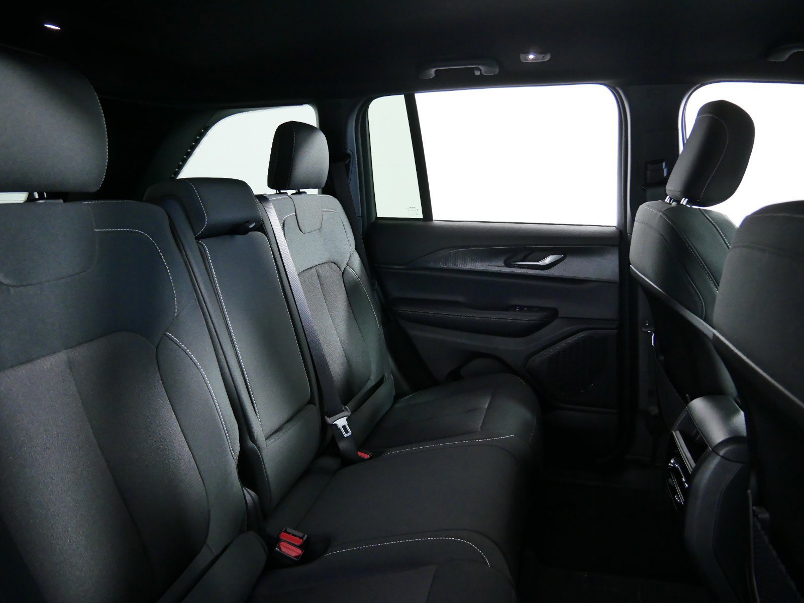 2024 Jeep Grand Cherokee Laredo 25