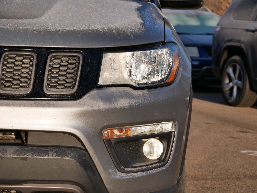 Thumbnail: 2020 Jeep Compass - 13