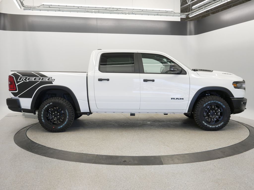 Thumbnail: 2025 RAM 1500 - 9