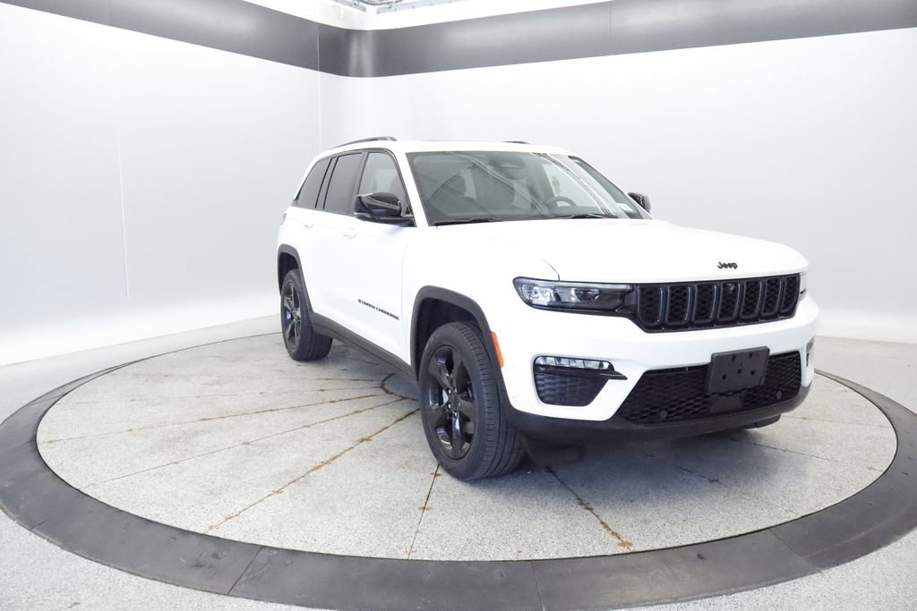 Thumbnail: 2023 Jeep Grand Cherokee - 9