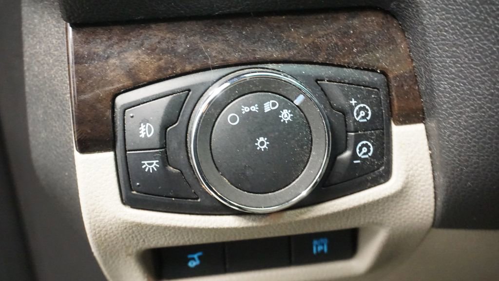 Thumbnail: 2011 Ford Explorer - 29