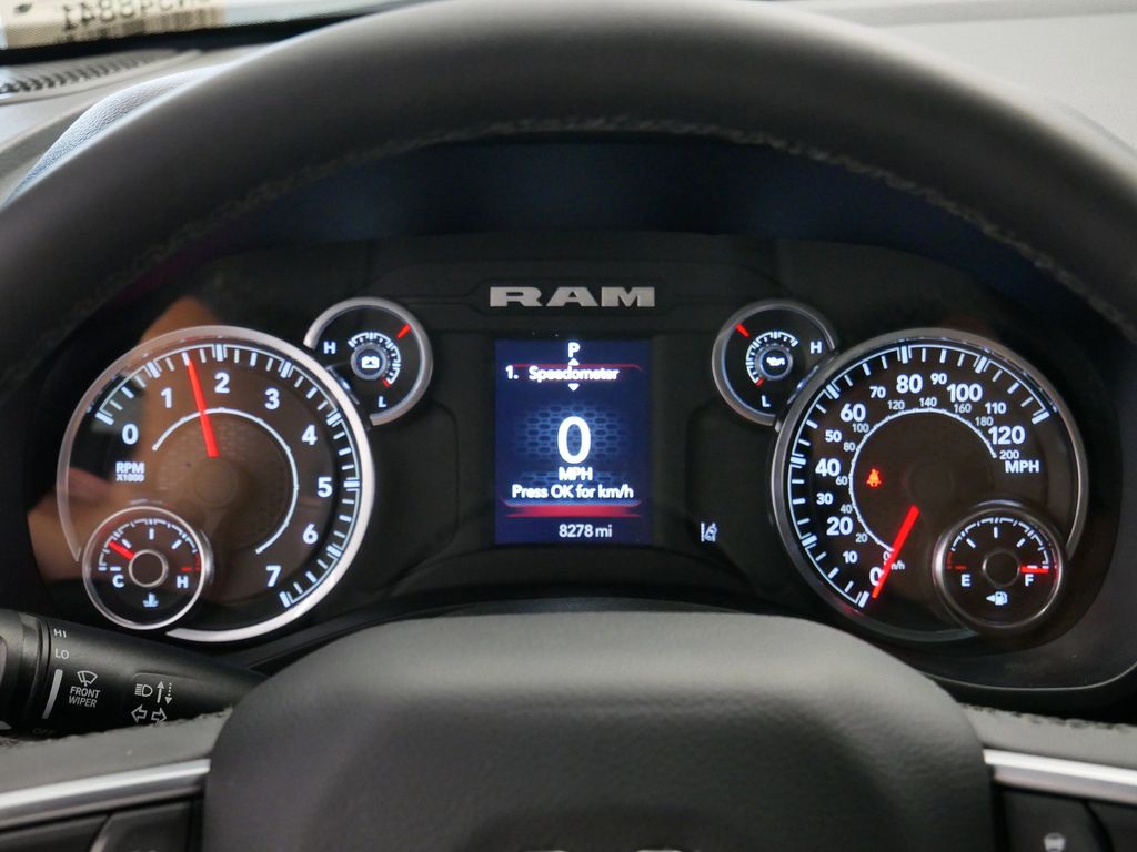 Thumbnail: 2025 RAM 1500 - 27