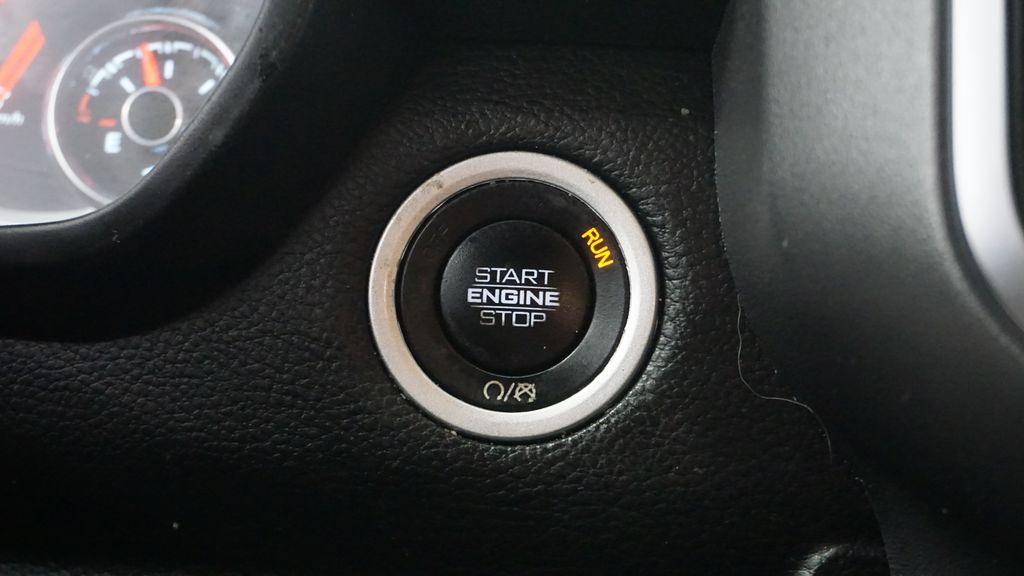 Thumbnail: 2025 RAM 1500 - 30