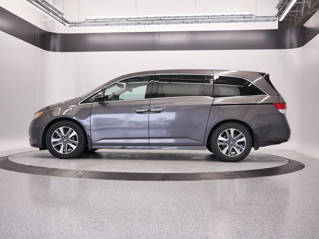 Thumbnail: 2015 Honda Odyssey - 2