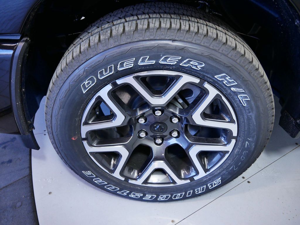 Thumbnail: 2025 RAM 1500 - 23