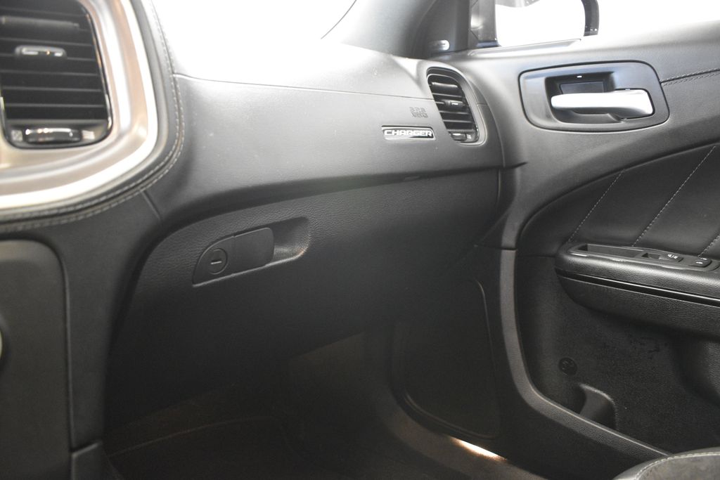 Thumbnail: 2022 Dodge Charger - 36