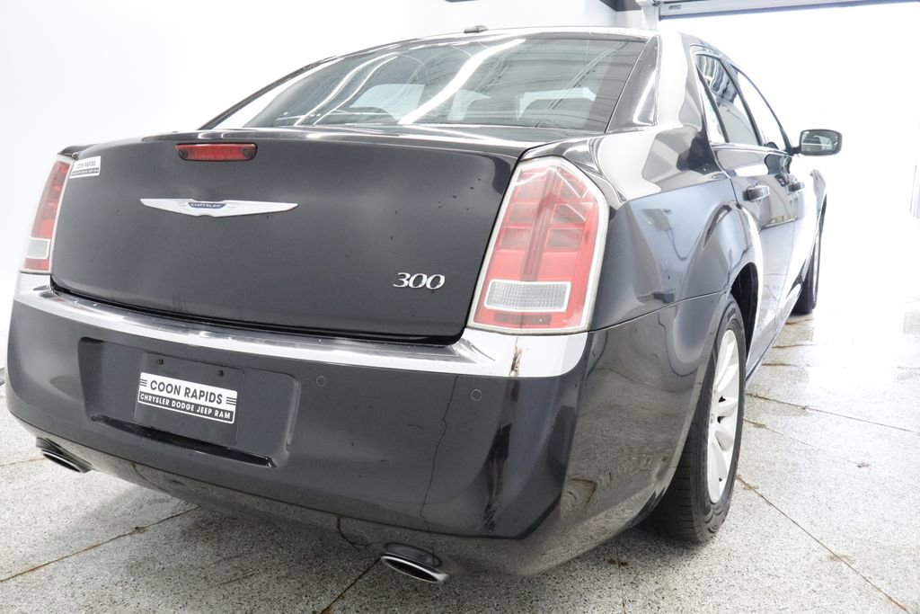 Thumbnail: 2014 Chrysler 300 - 13