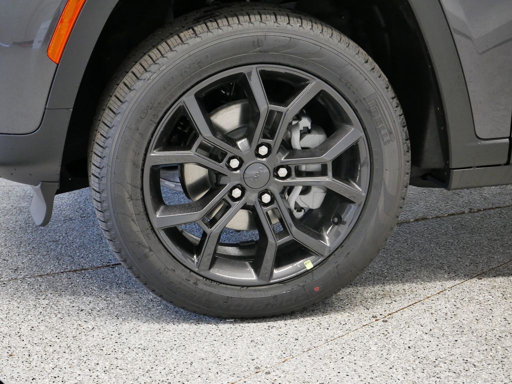 Thumbnail: 2025 Jeep Grand Cherokee - 49
