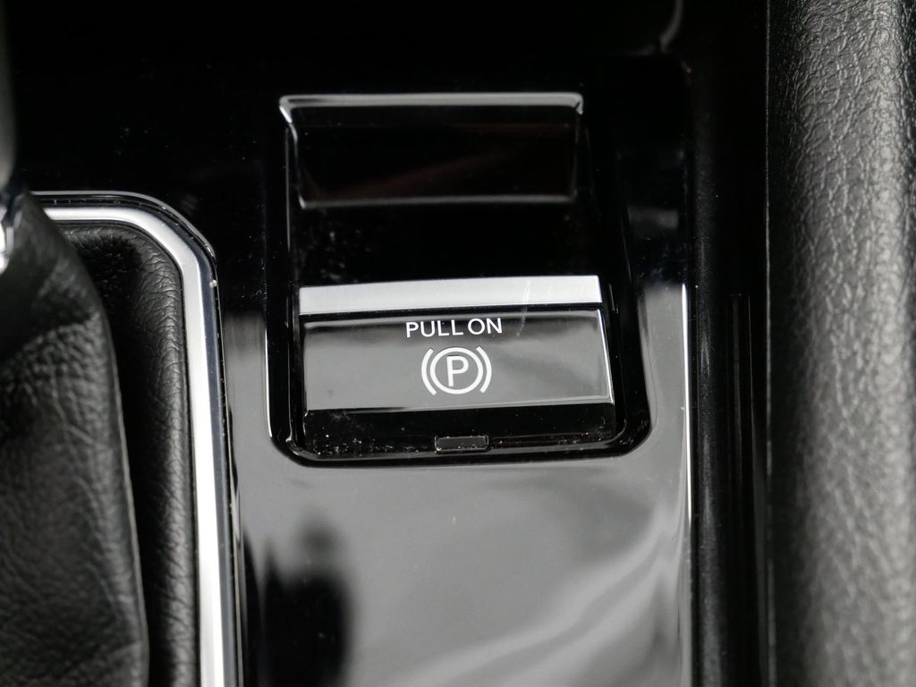 Thumbnail: 2022 Jeep Compass - 40