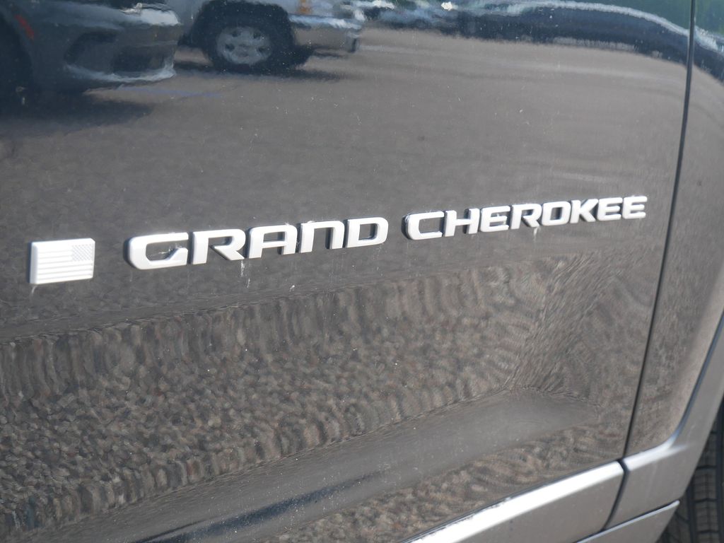 Thumbnail: 2025 Jeep Grand Cherokee - 15