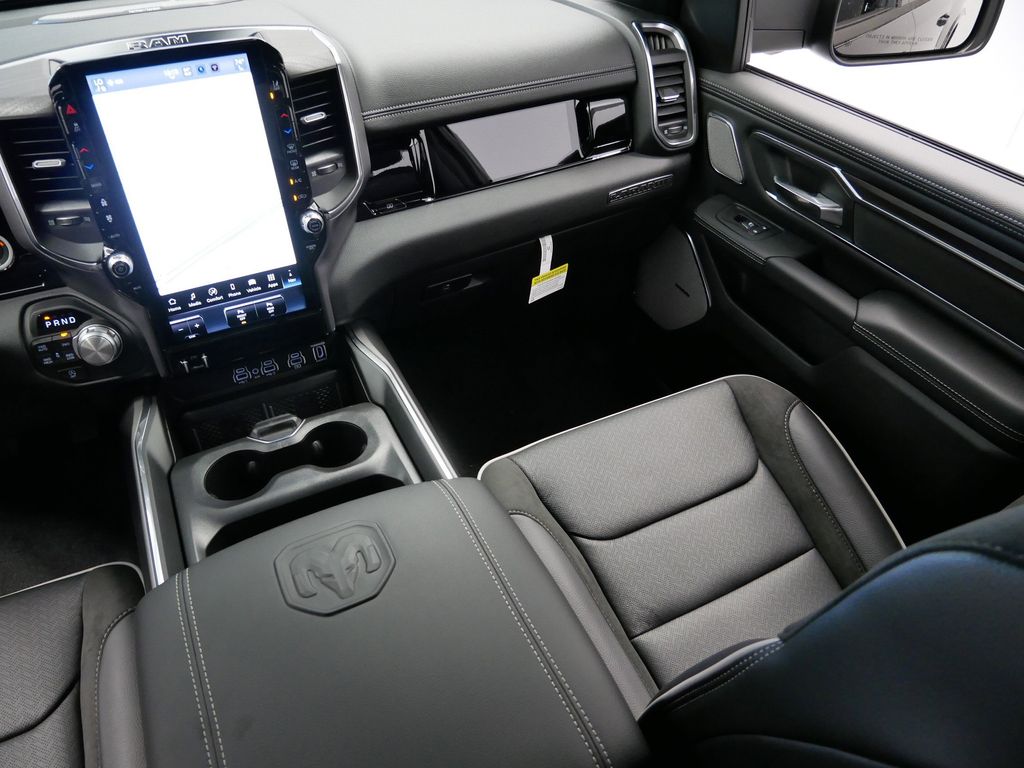 Thumbnail: 2026 RAM 1500 - 17