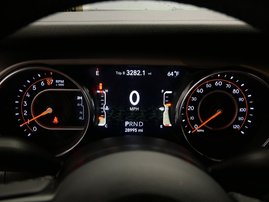 Thumbnail: 2019 Jeep Wrangler - 17