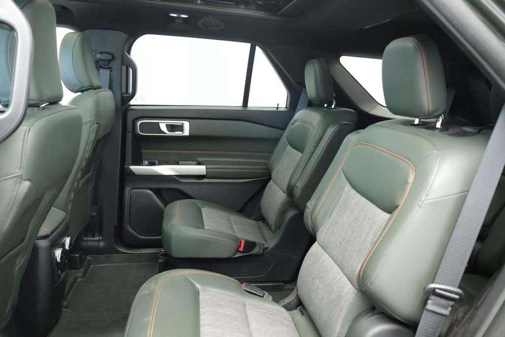 Thumbnail: 2022 Ford Explorer - 22