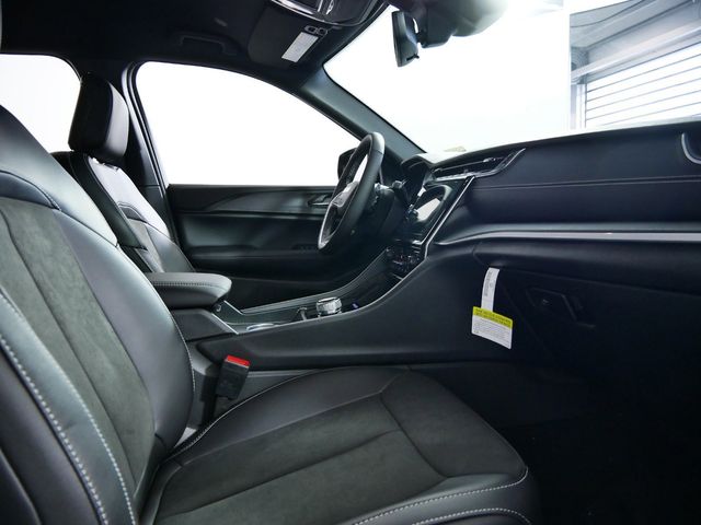 Thumbnail: 2024 Jeep Grand Cherokee - 22