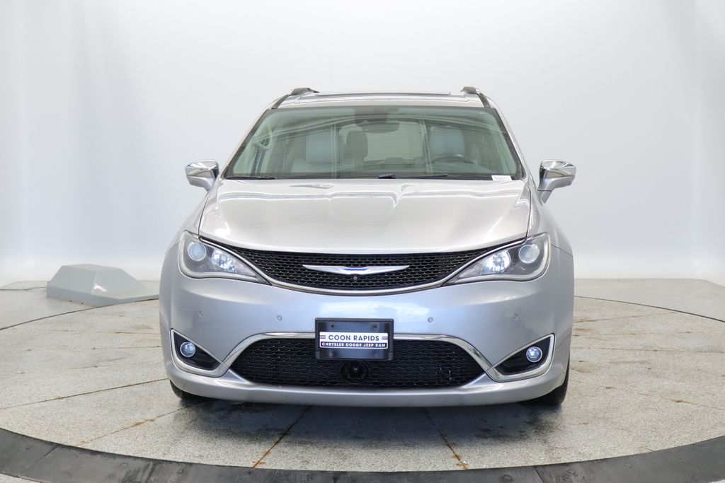 Thumbnail: 2017 Chrysler Pacifica - 7