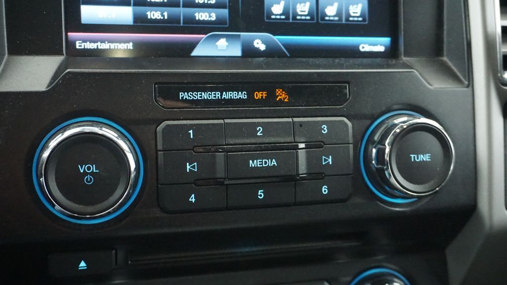 Thumbnail: 2015 Ford F-150 - 31