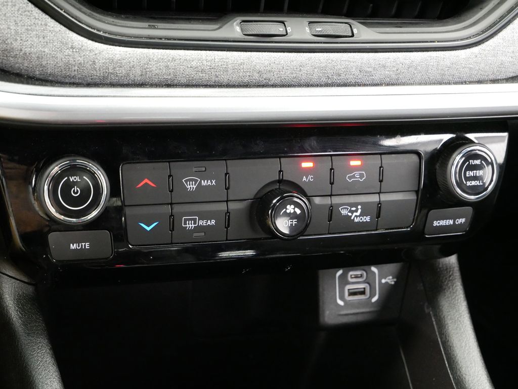 Thumbnail: 2025 Jeep Compass - 36