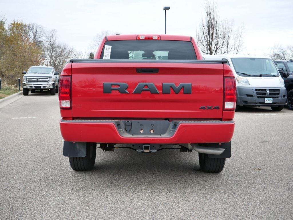 Thumbnail: 2022 RAM 1500 Classic - 4
