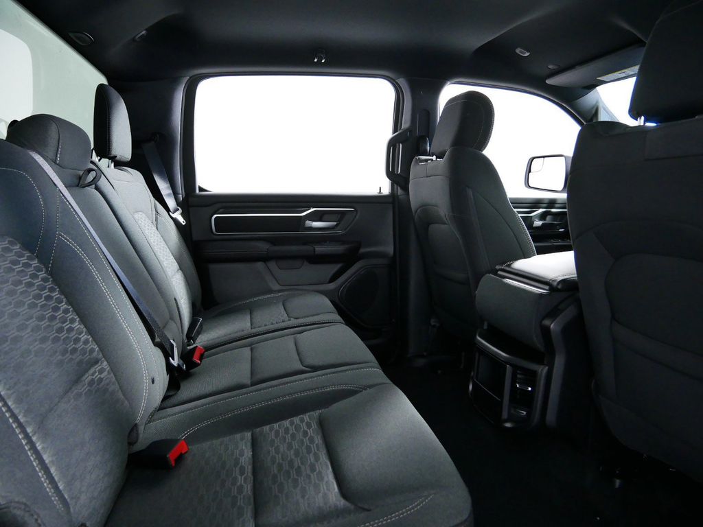 Thumbnail: 2025 RAM 1500 - 28