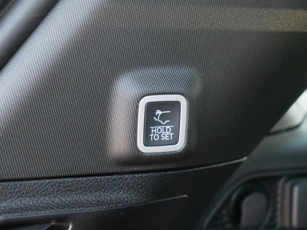 Thumbnail: 2025 Jeep Grand Cherokee - 28