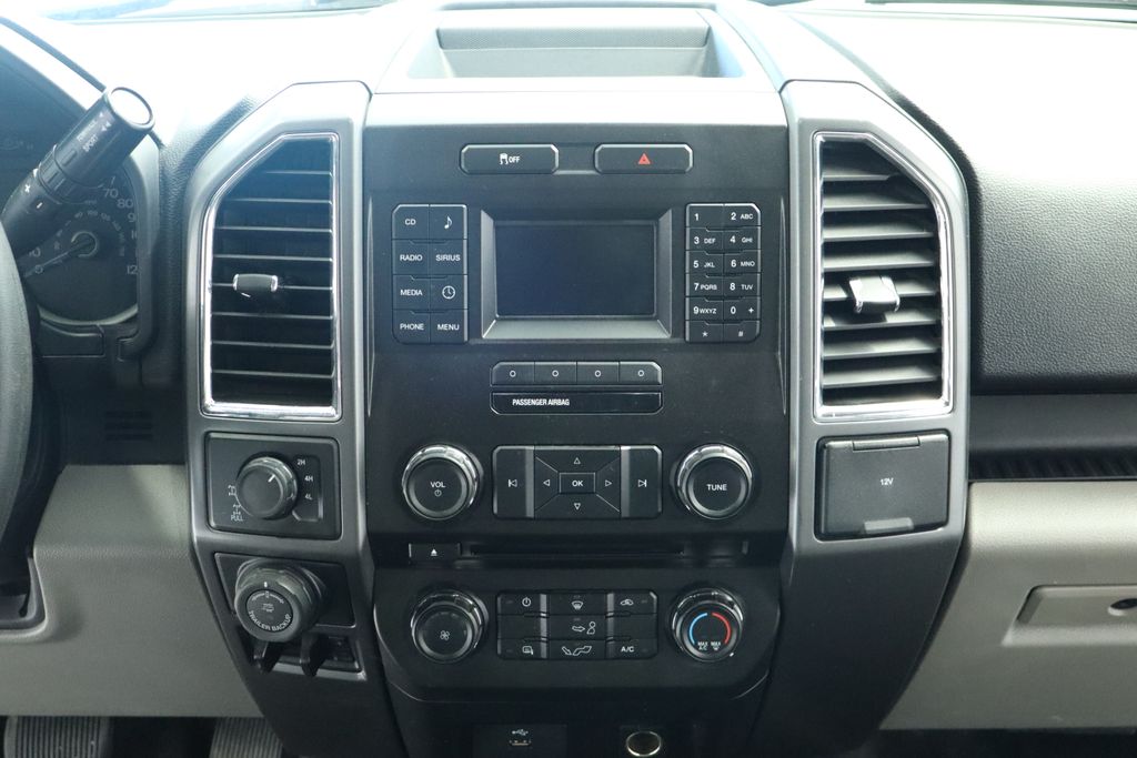 Thumbnail: 2016 Ford F-150 - 28