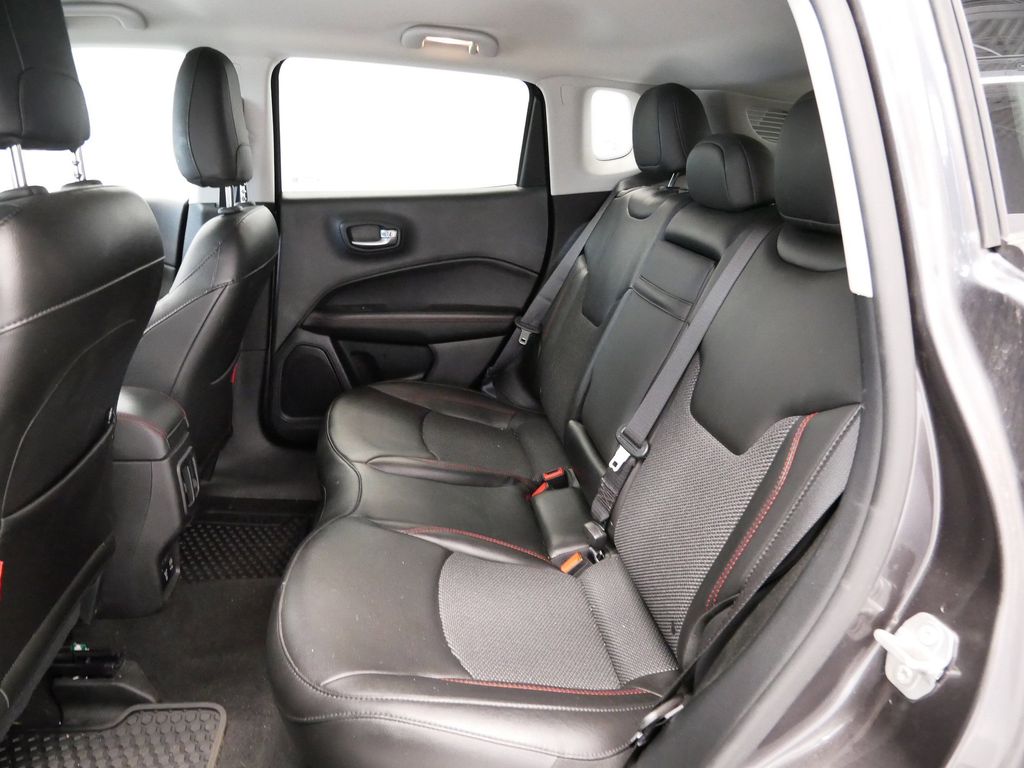 Thumbnail: 2020 Jeep Compass - 23