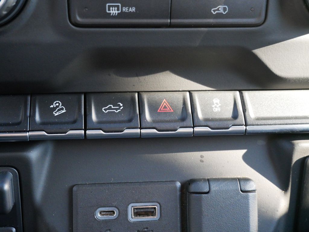 Thumbnail: 2021 Chevrolet Silverado 2500 - 46