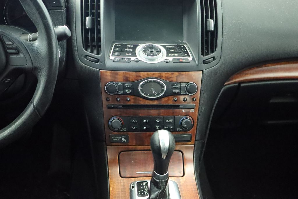 Thumbnail: 2009 INFINITI G37 - 21