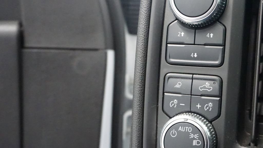 Thumbnail: 2024 GMC Sierra 3500 - 28