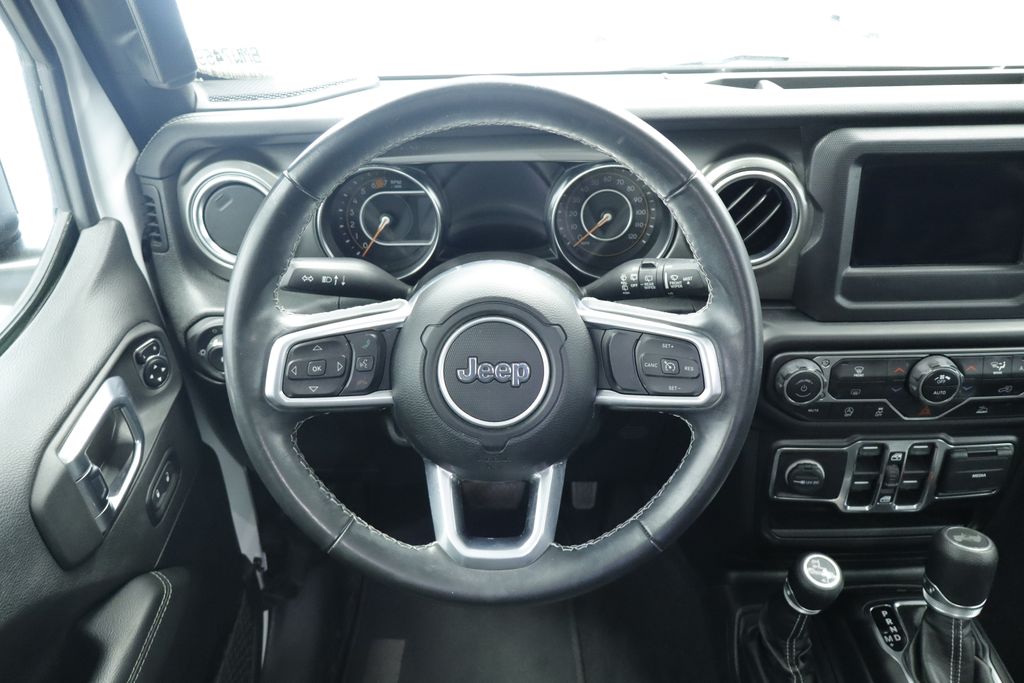Thumbnail: 2021 Jeep Wrangler - 22