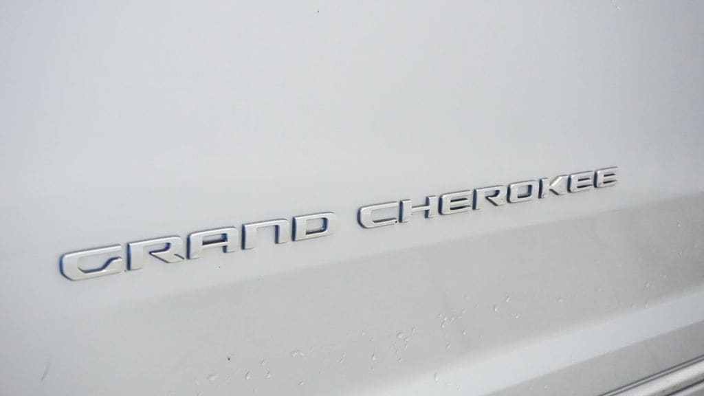 Thumbnail: 2022 Jeep Grand Cherokee - 11