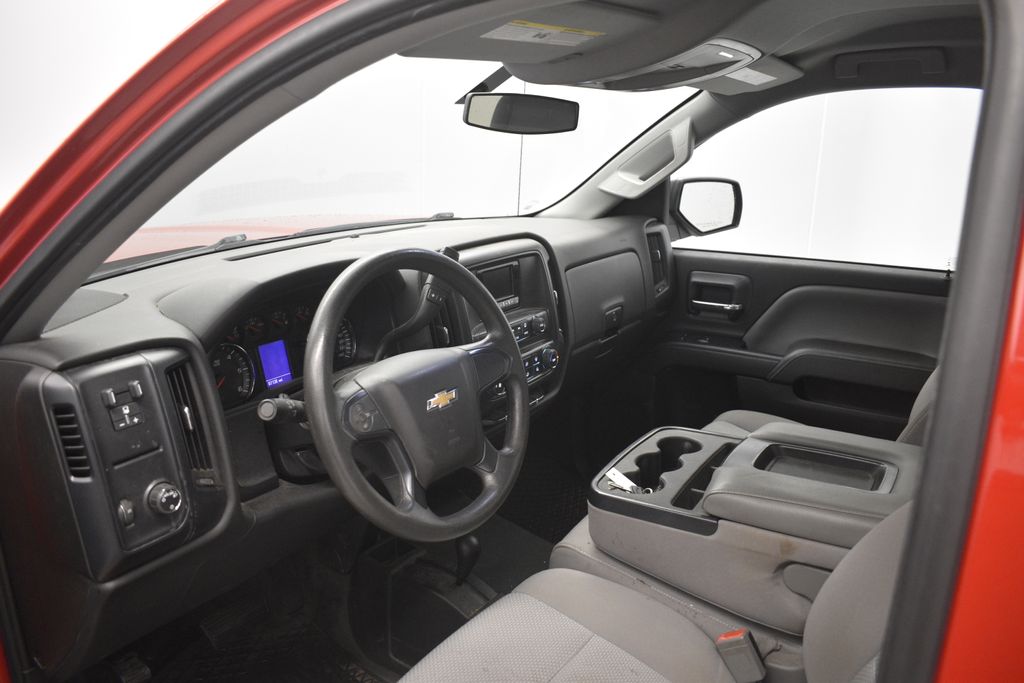 Thumbnail: 2015 Chevrolet Silverado 1500 - 18