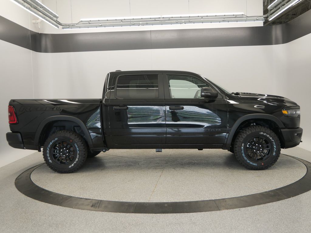 Thumbnail: 2025 RAM 1500 - 8