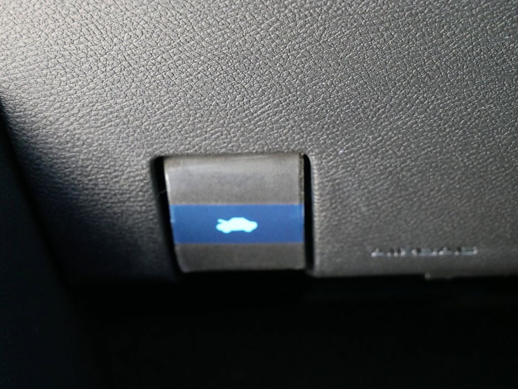 Thumbnail: 2026 Chrysler Pacifica - 38