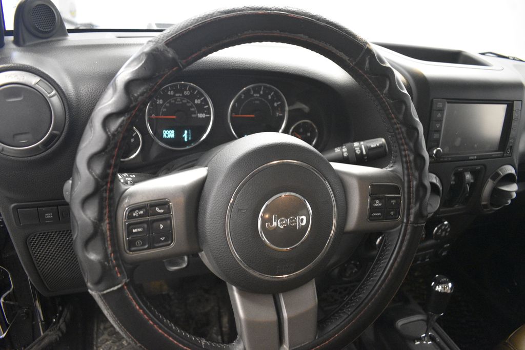 Thumbnail: 2013 Jeep Wrangler - 26