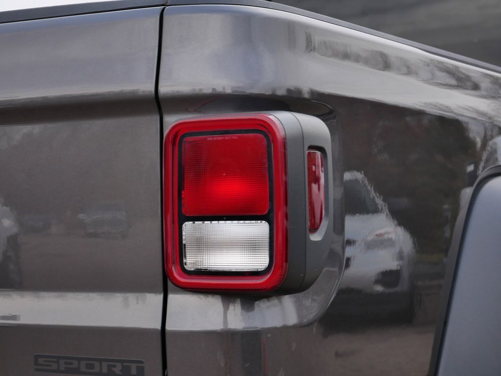 Thumbnail: 2020 Jeep Gladiator - 50