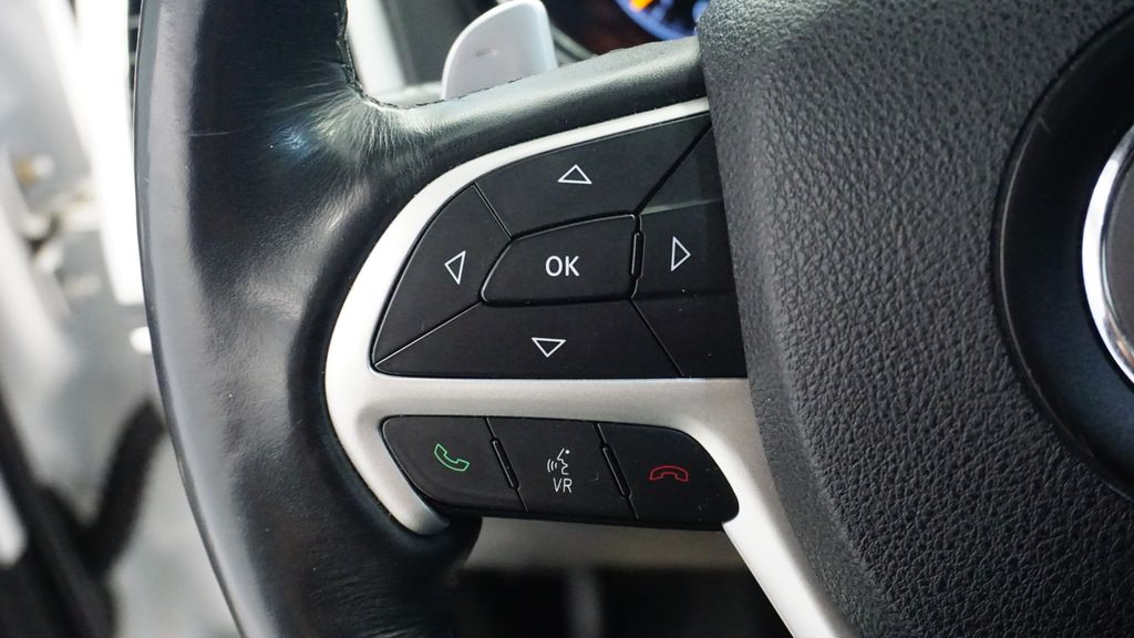 Thumbnail: 2016 Jeep Grand Cherokee - 37