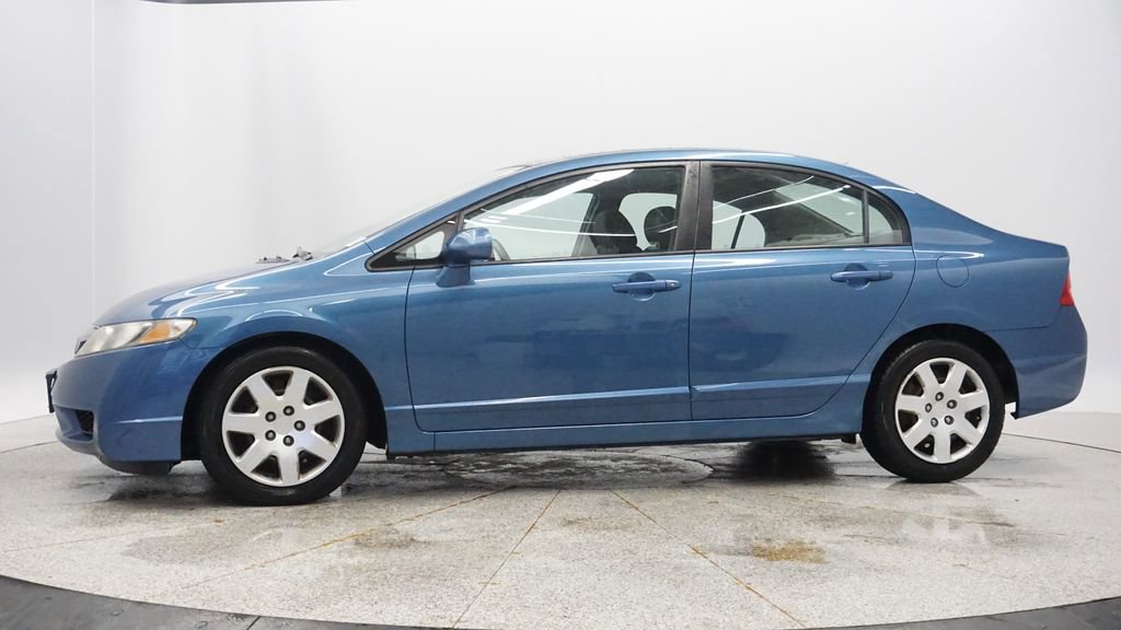 Thumbnail: 2010 Honda Civic - 3
