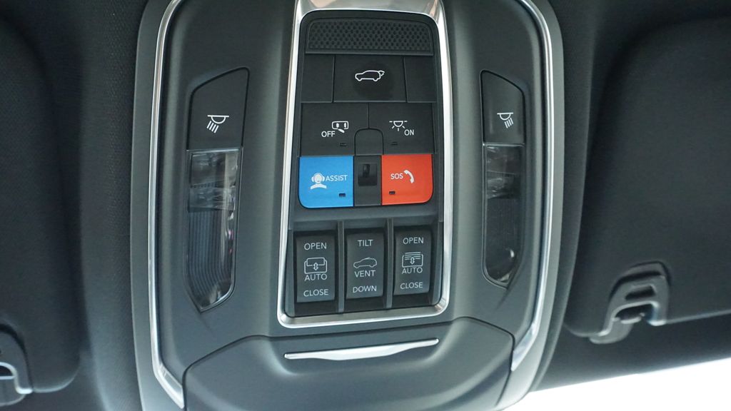 Thumbnail: 2026 Jeep Grand Wagoneer - 36