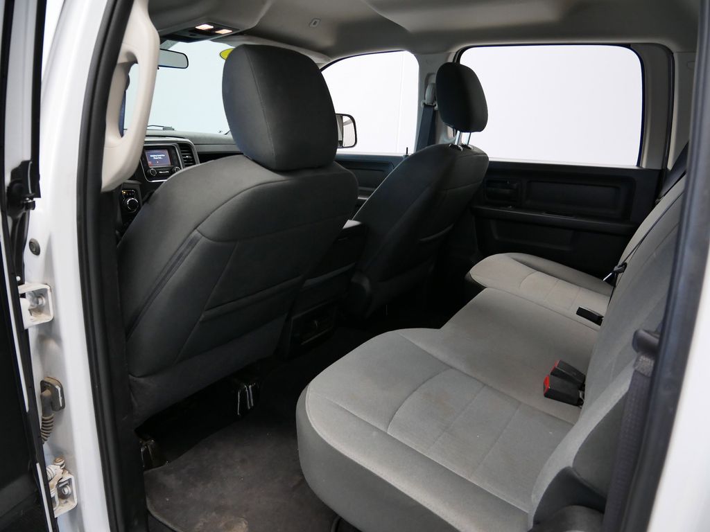 Thumbnail: 2021 RAM 1500 Classic - 8