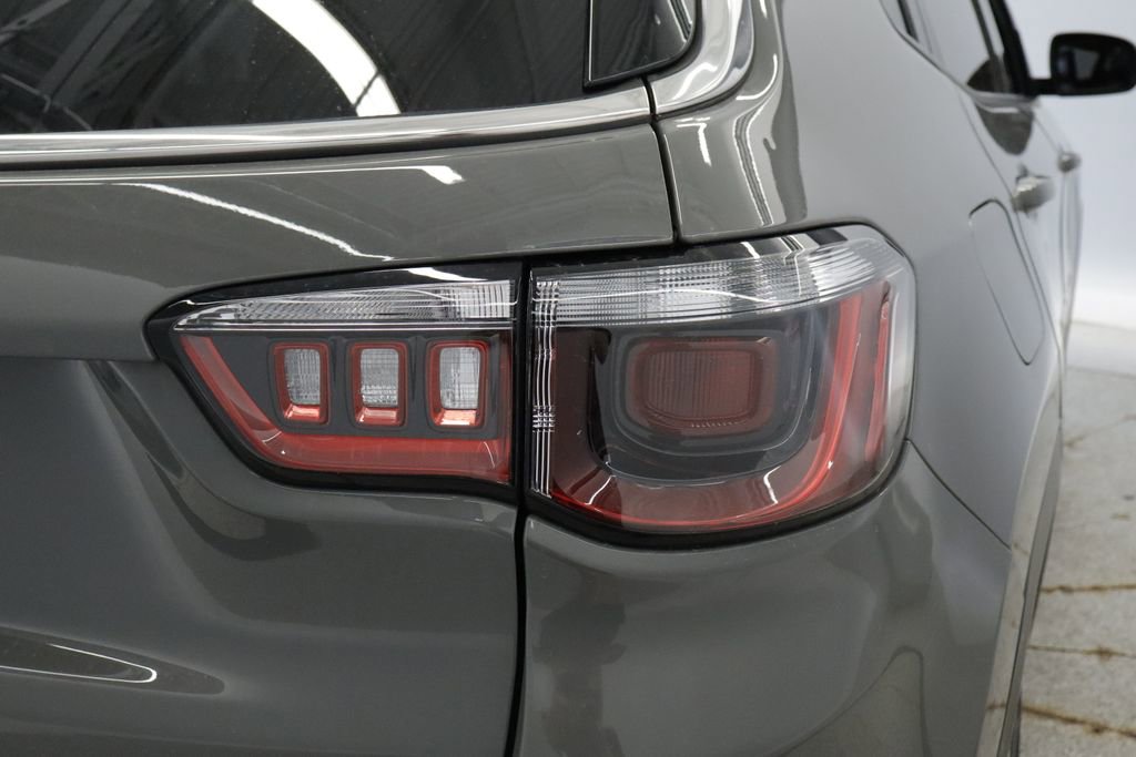 Thumbnail: 2023 Jeep Compass - 18