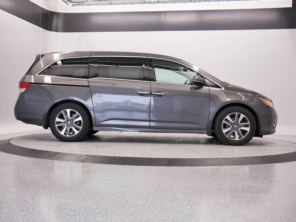 Thumbnail: 2015 Honda Odyssey - 7