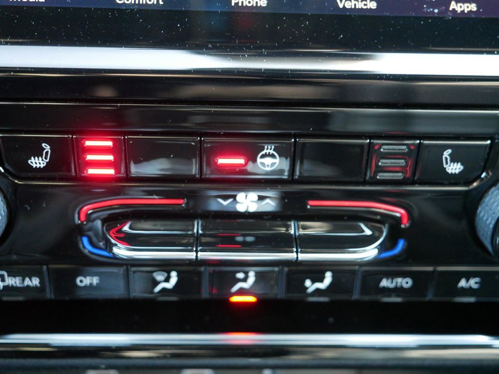 Thumbnail: 2025 Jeep Grand Cherokee - 46