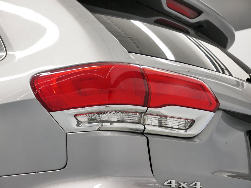 Thumbnail: 2014 Jeep Grand Cherokee - 48