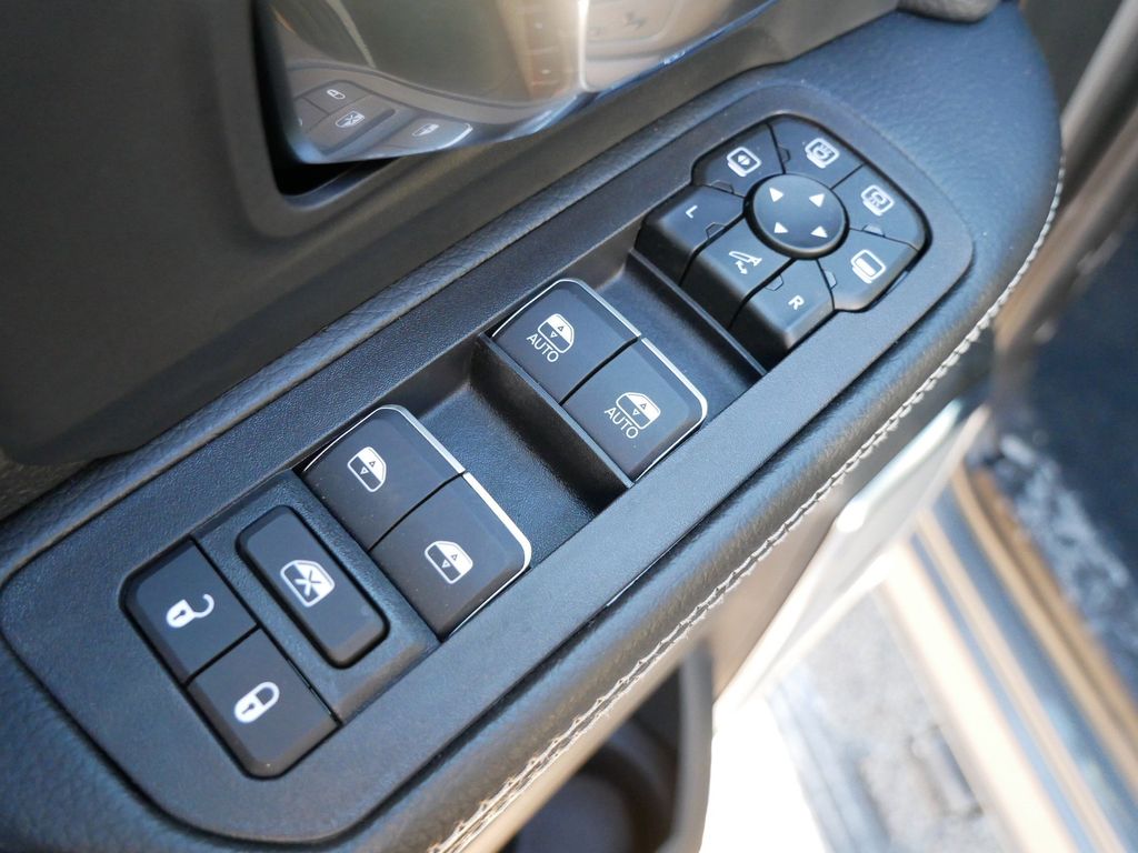 Thumbnail: 2026 RAM 2500 - 35