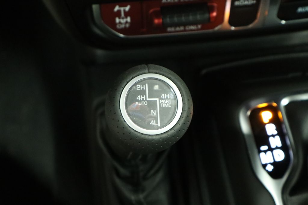 Thumbnail: 2026 Jeep Gladiator - 43