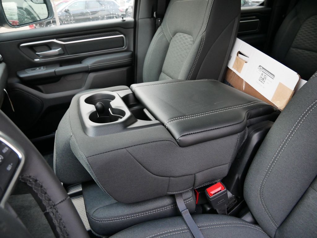 Thumbnail: 2026 RAM 1500 - 6