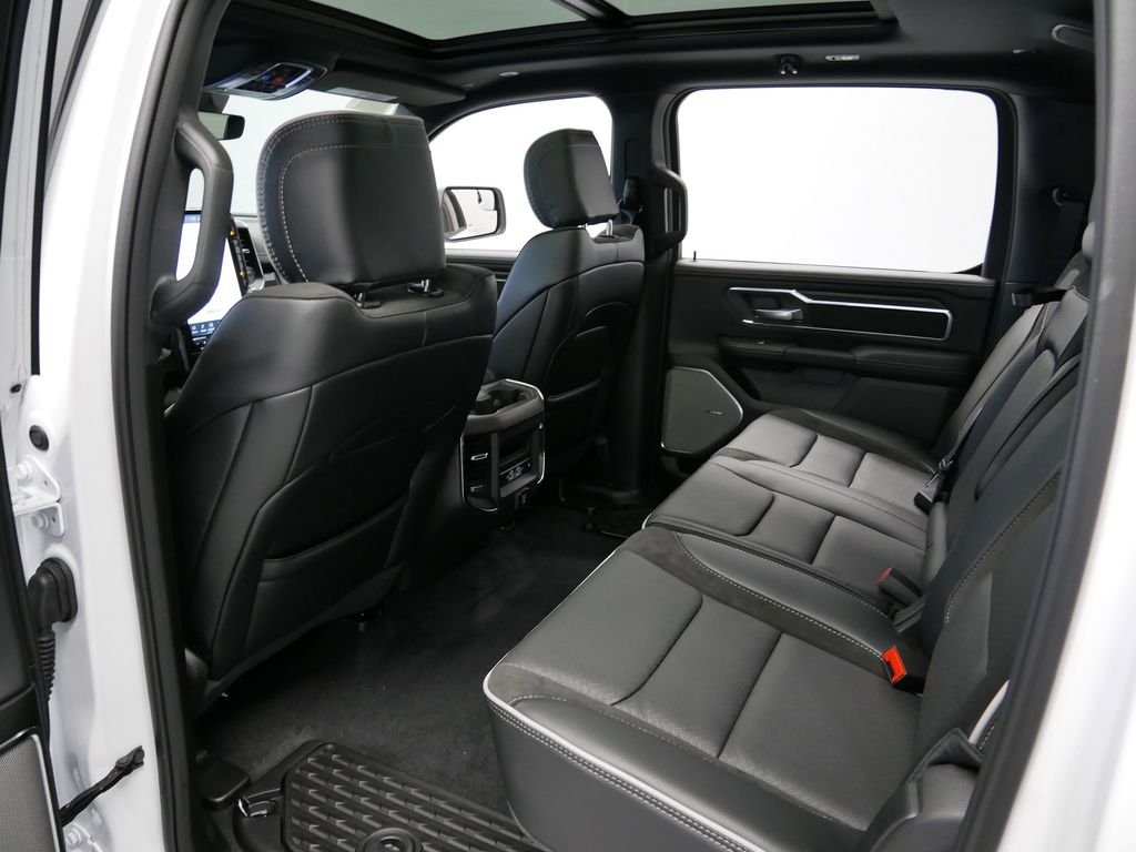 Thumbnail: 2026 RAM 1500 - 9