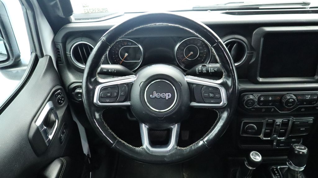 Thumbnail: 2021 Jeep Wrangler - 23