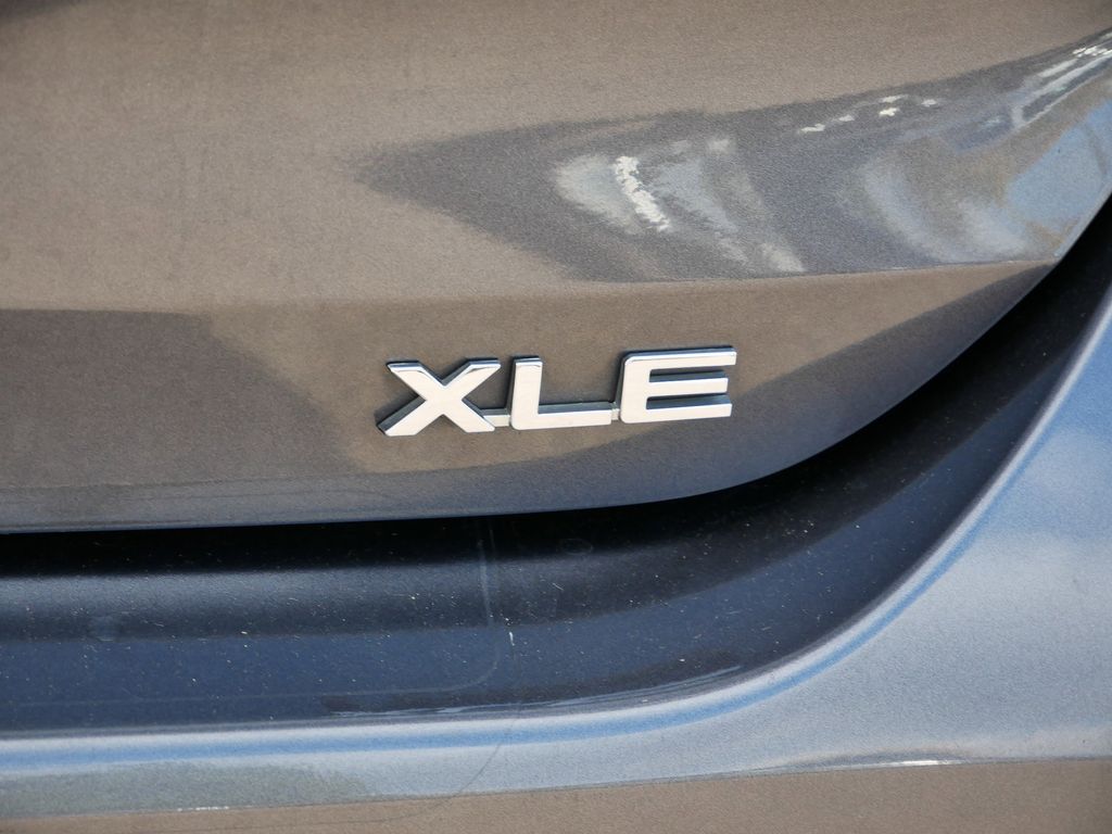 Thumbnail: 2020 Toyota Highlander - 4